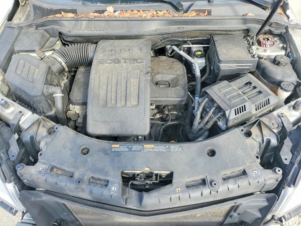 2015 CHEVROLET EQUINOX 2LT — Engine bay