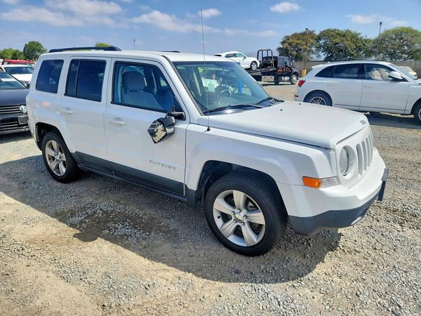 2017 JEEP PATRIOT — Passenger 3/4