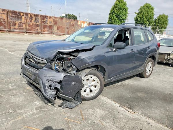 2020 SUBARU FORESTER Base Plus+ES — Front 3/4
