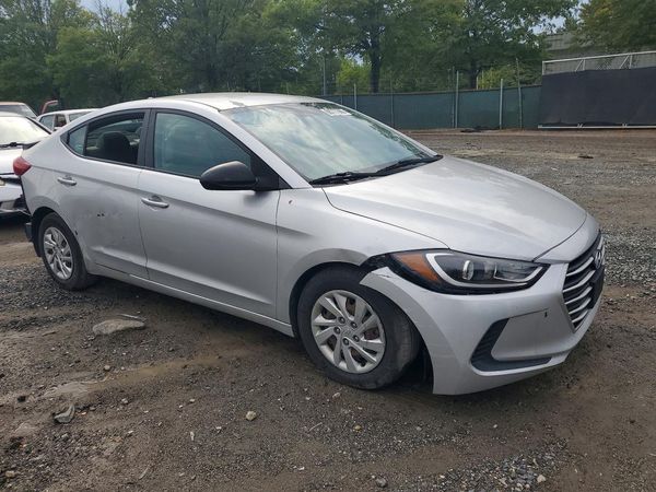 2017 HYUNDAI ELANTRA SE Base — Passenger 3/4
