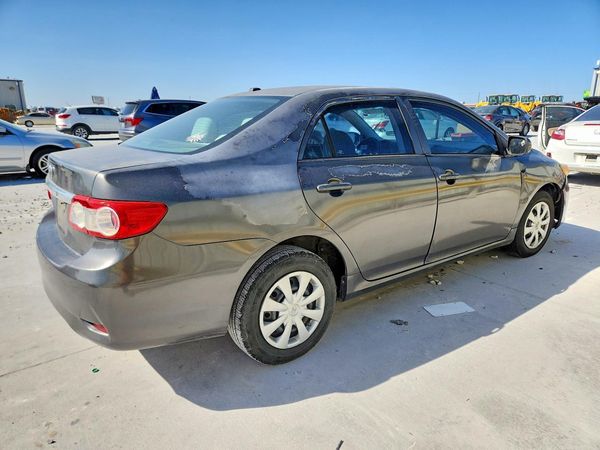 2013 TOYOTA COROLLA