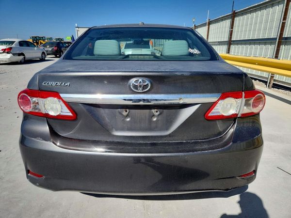 2013 TOYOTA COROLLA