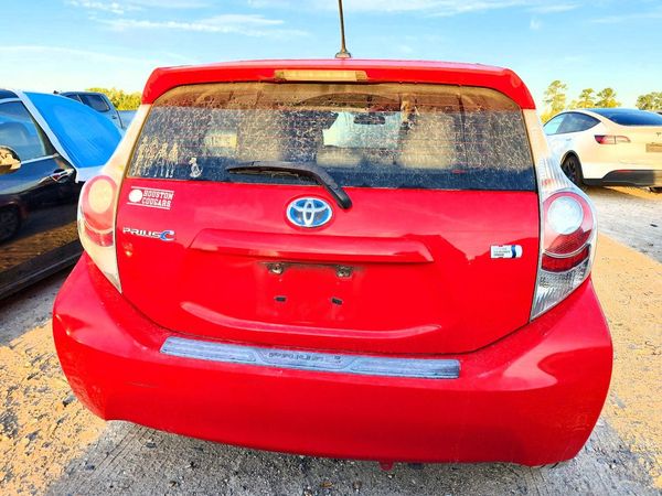 2012 TOYOTA PRIUS