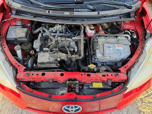 2012 TOYOTA PRIUS