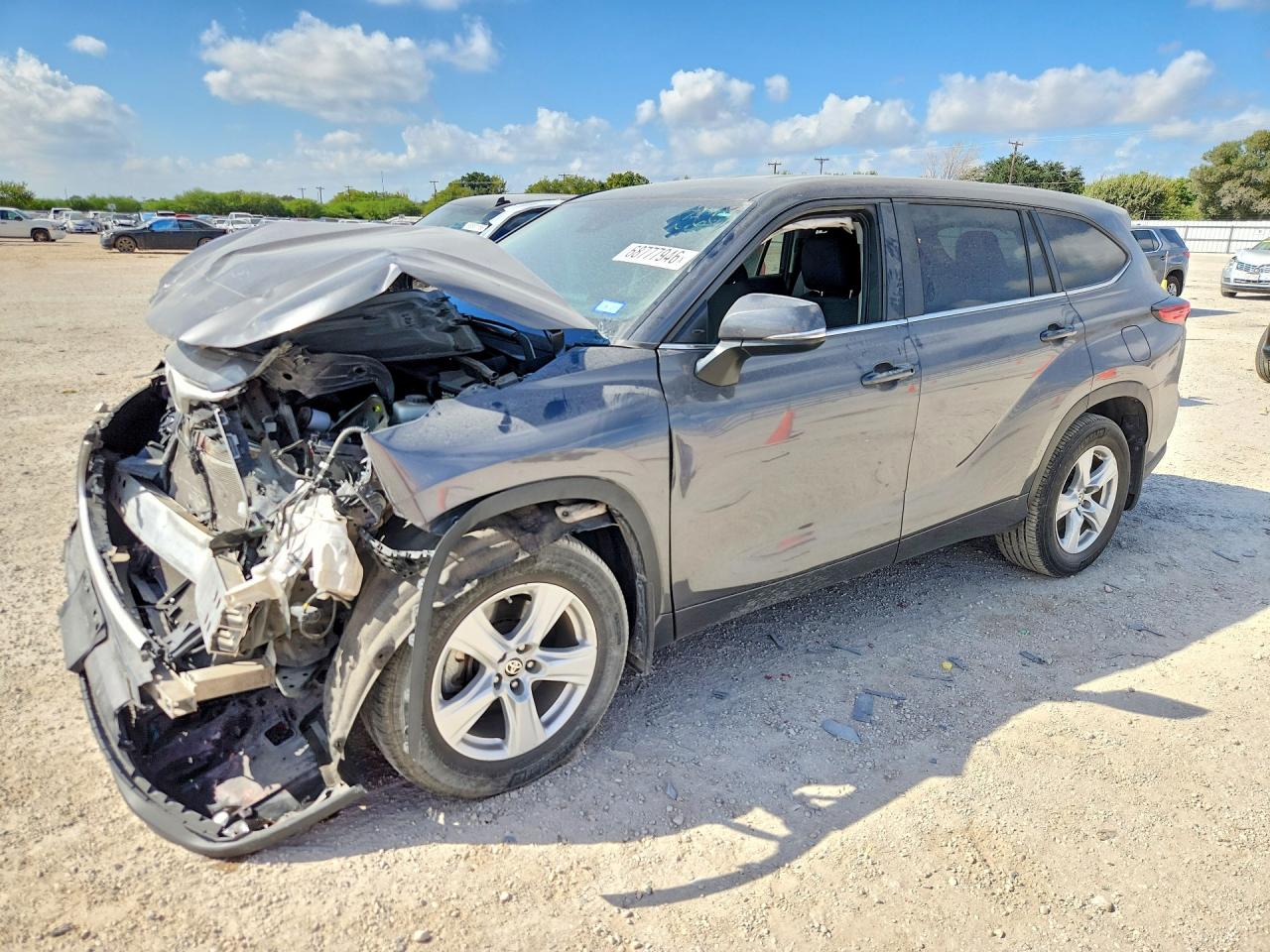 2023 TOYOTA HIGHLANDER — Front 3/4