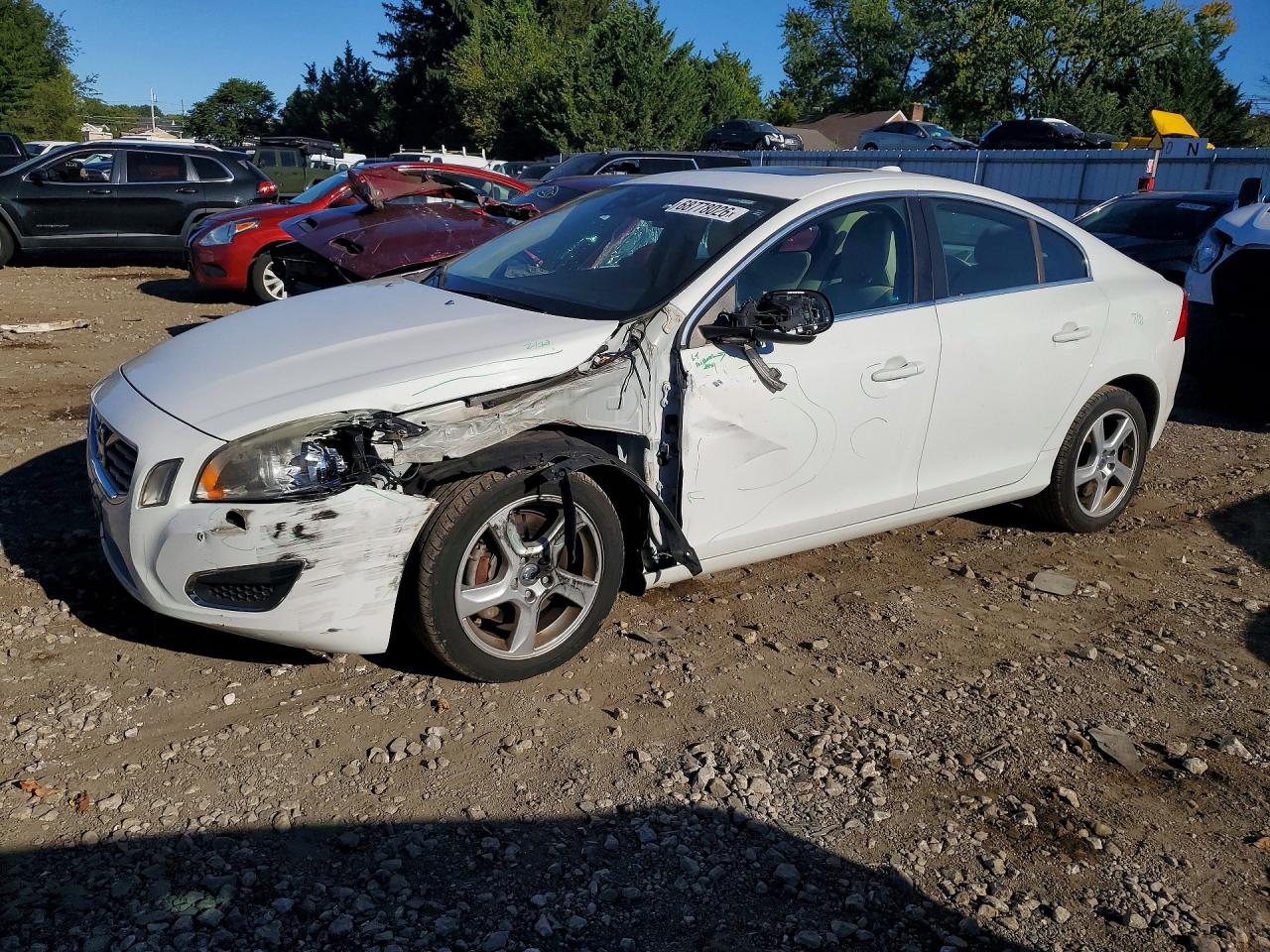 2013 VOLVO S60