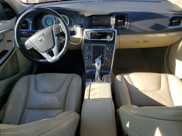 2013 VOLVO S60