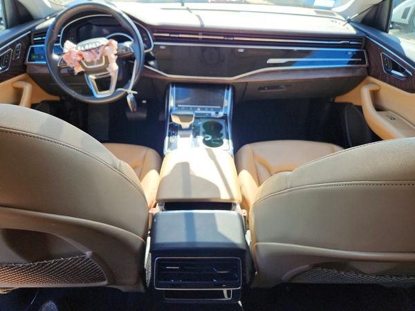 2019 AUDI Q8 quattro Premium Plus — CKPT