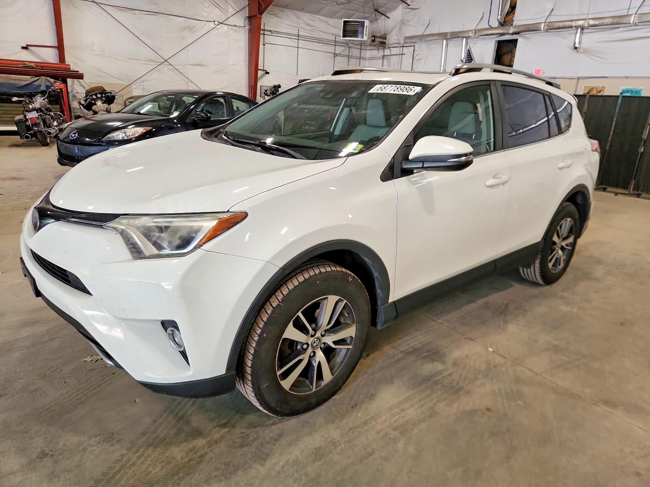 2018 TOYOTA RAV4 Adventure/XLE
