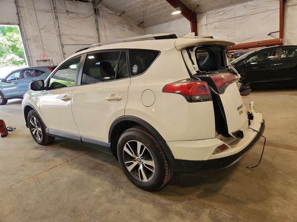 2018 TOYOTA RAV4 Adventure/XLE
