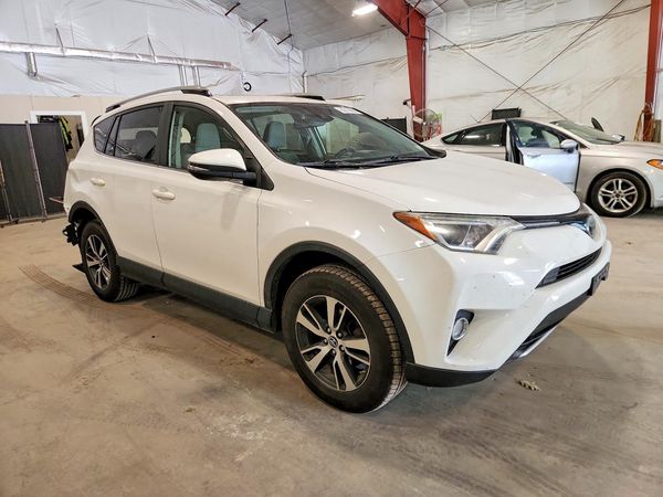 2018 TOYOTA RAV4 Adventure/XLE