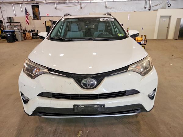 2018 TOYOTA RAV4 Adventure/XLE