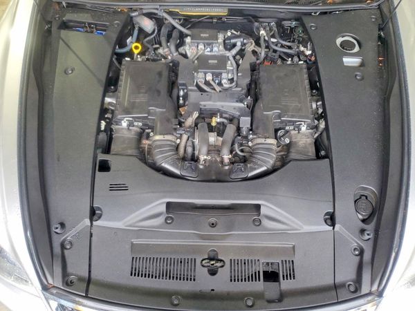 2013 LEXUS LS460 460 — Engine bay