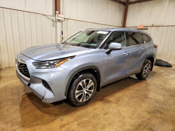 2021 TOYOTA HIGHLANDER