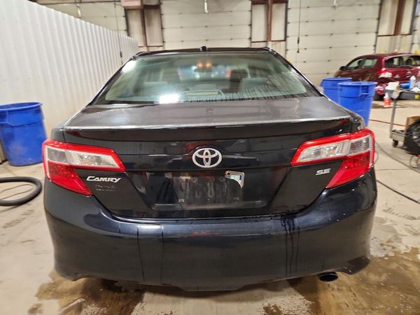 2012 TOYOTA CAMRY