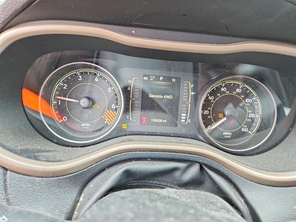 2014 JEEP CHEROKEE LATITUDE 4X4