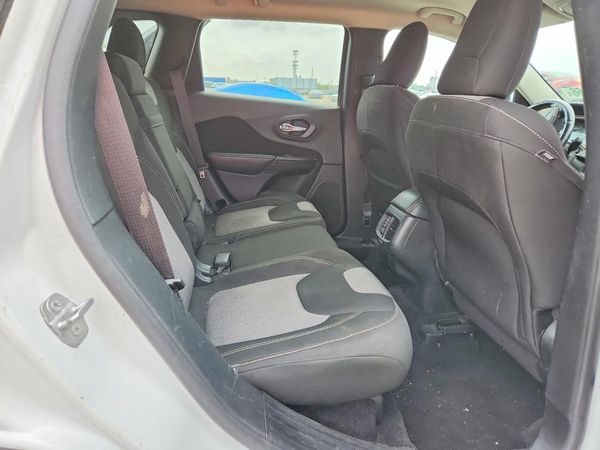 2014 JEEP CHEROKEE LATITUDE 4X4