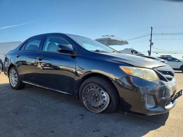 2012 TOYOTA COROLLA