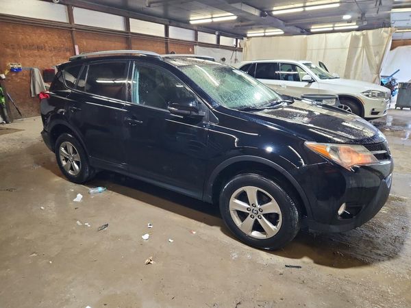 2015 TOYOTA RAV4 XLE (M Grade) — Passenger 3/4