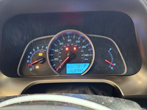 2015 TOYOTA RAV4 XLE (M Grade) — ODOM
