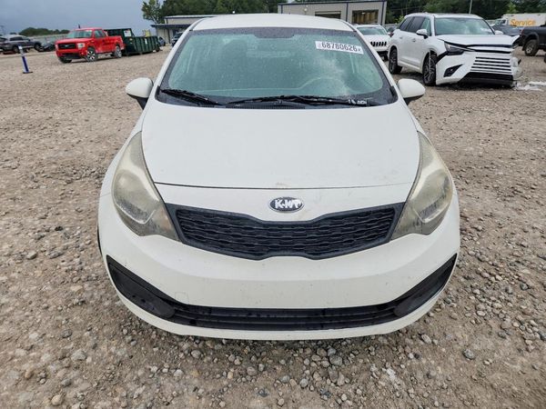 2015 KIA RIO GL - Middle-low