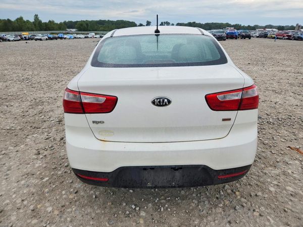 2015 KIA RIO GL - Middle-low