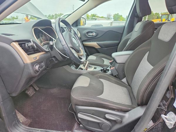2018 JEEP CHEROKEE — DENT