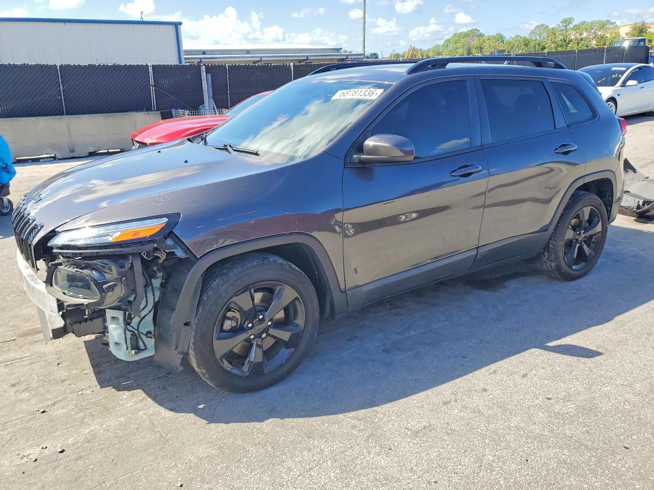 2018 JEEP CHEROKEE — Front 3/4