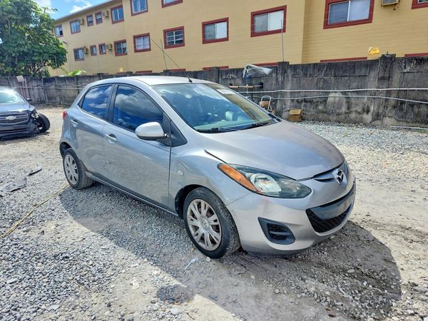 2014 MAZDA MAZDA2 Sport/GX — Passenger 3/4