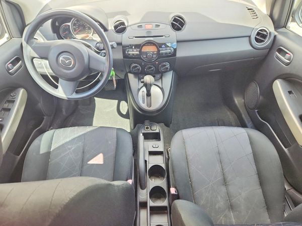 2014 MAZDA MAZDA2 Sport/GX — CKPT