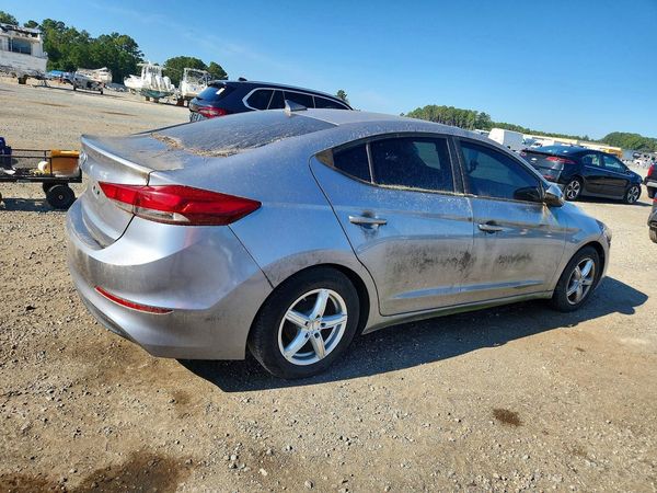 2017 HYUNDAI ELANTRA SE Base