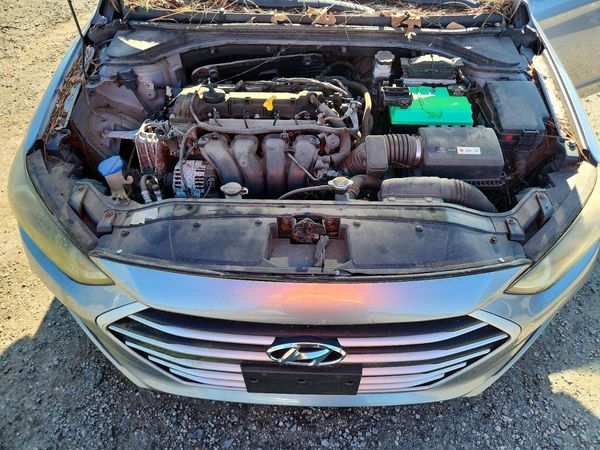 2017 HYUNDAI ELANTRA SE Base