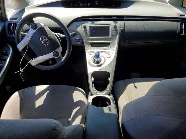 2015 TOYOTA PRIUS
