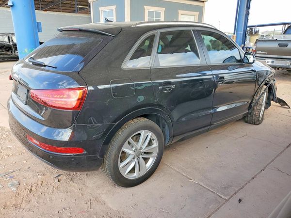 2017 AUDI Q3 Premium
