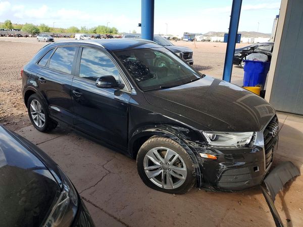 2017 AUDI Q3 Premium