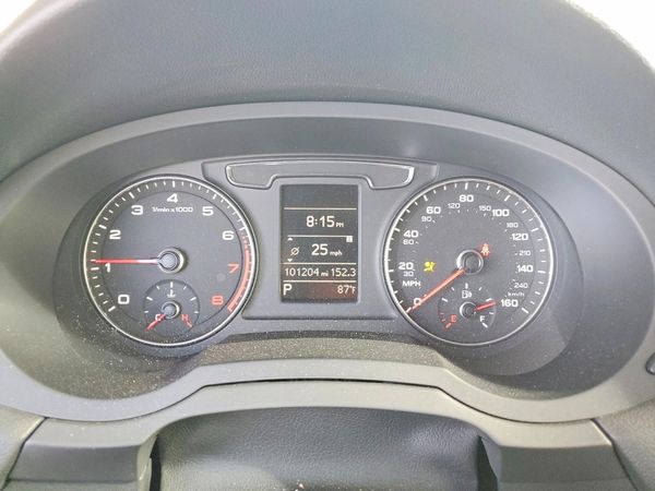 2017 AUDI Q3 Premium