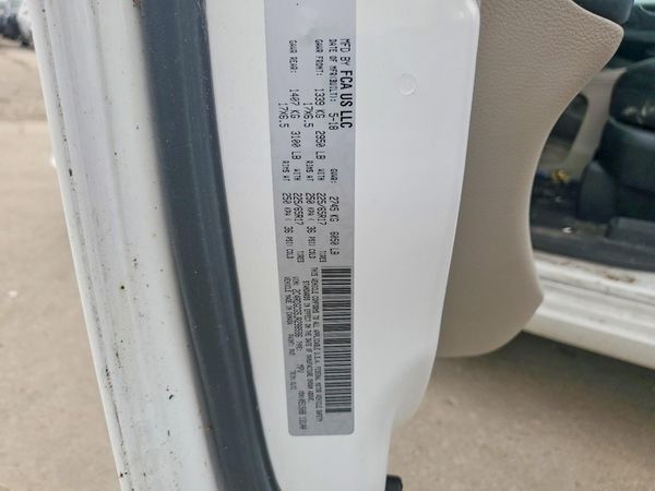 2018 DODGE CARAVAN SXT — VINS