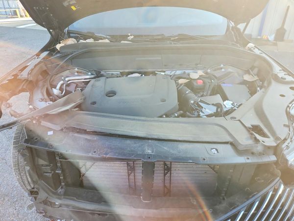 2026 VOLVO XC90 — Engine bay