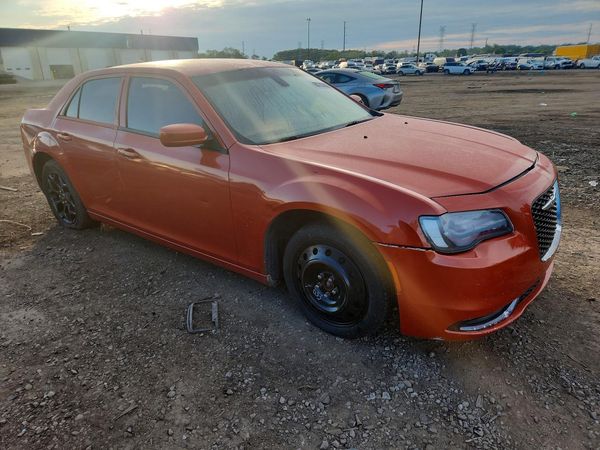 2019 CHRYSLER 300 300S — Passenger 3/4