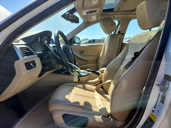 2013 BMW 328 xDrive SA — DENT