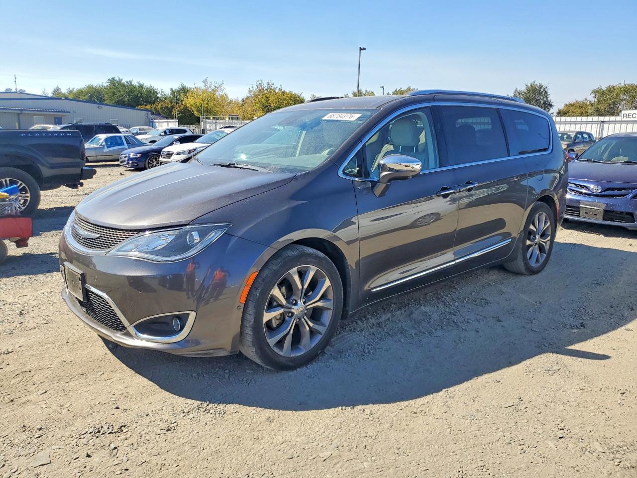 2018 CHRYSLER PACIFICA Limited