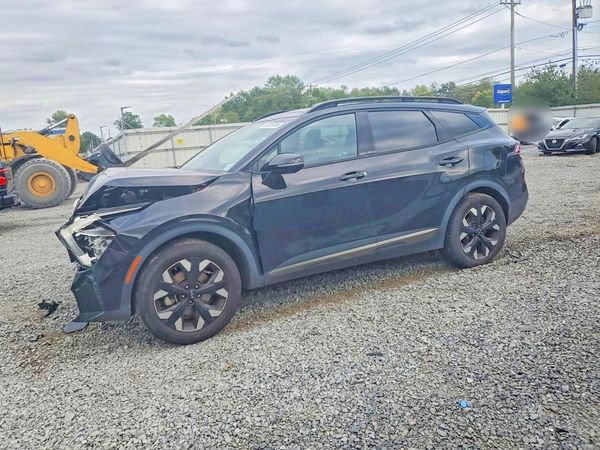 2023 KIA SPORTAGE X-LINE — Front 3/4