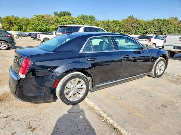 2015 CHRYSLER 300 Limited — PSRA