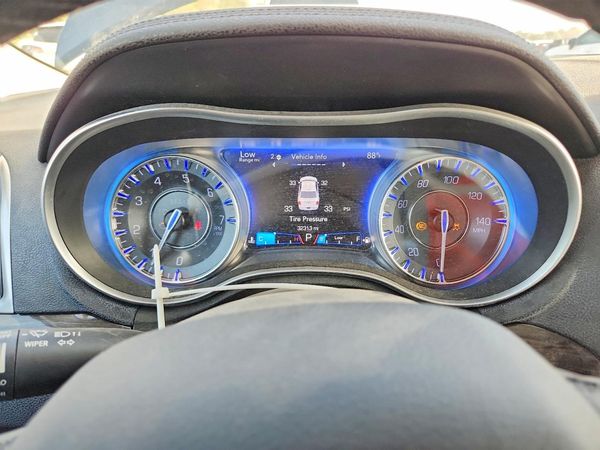2015 CHRYSLER 300 Limited — ODOM