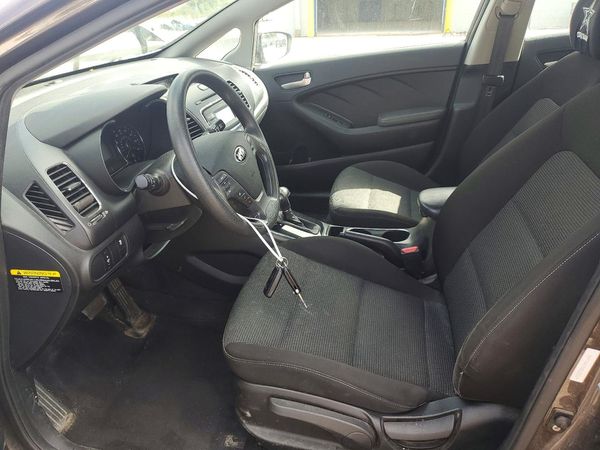 2017 KIA FORTE LX Base