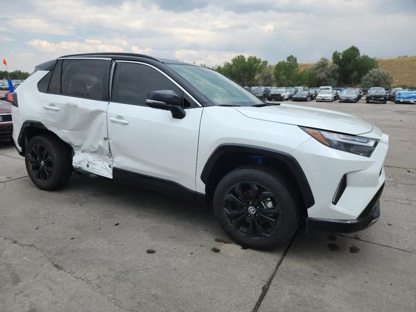 2023 TOYOTA RAV4 XSE