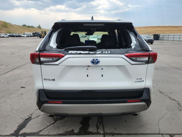 2023 TOYOTA RAV4 XSE