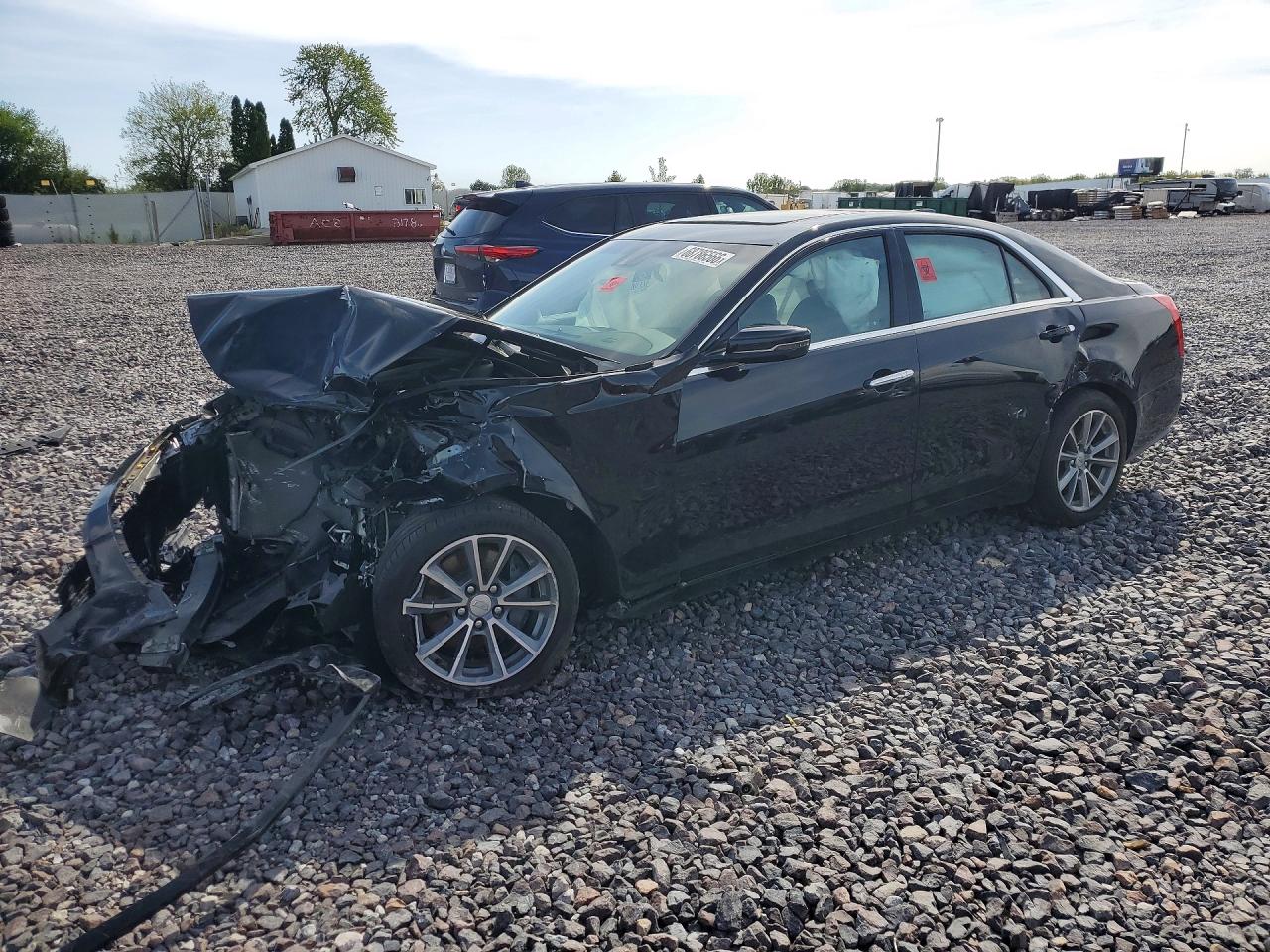 2019 CADILLAC CTS Luxury — Front 3/4