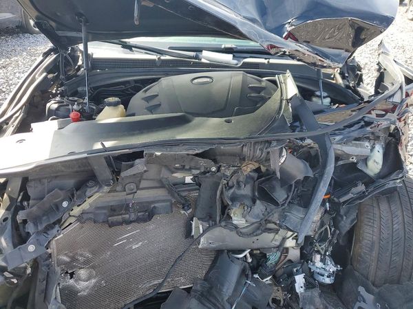 2019 CADILLAC CTS Luxury — Engine bay