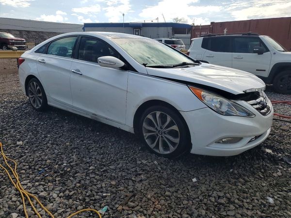 2013 HYUNDAI SONATA